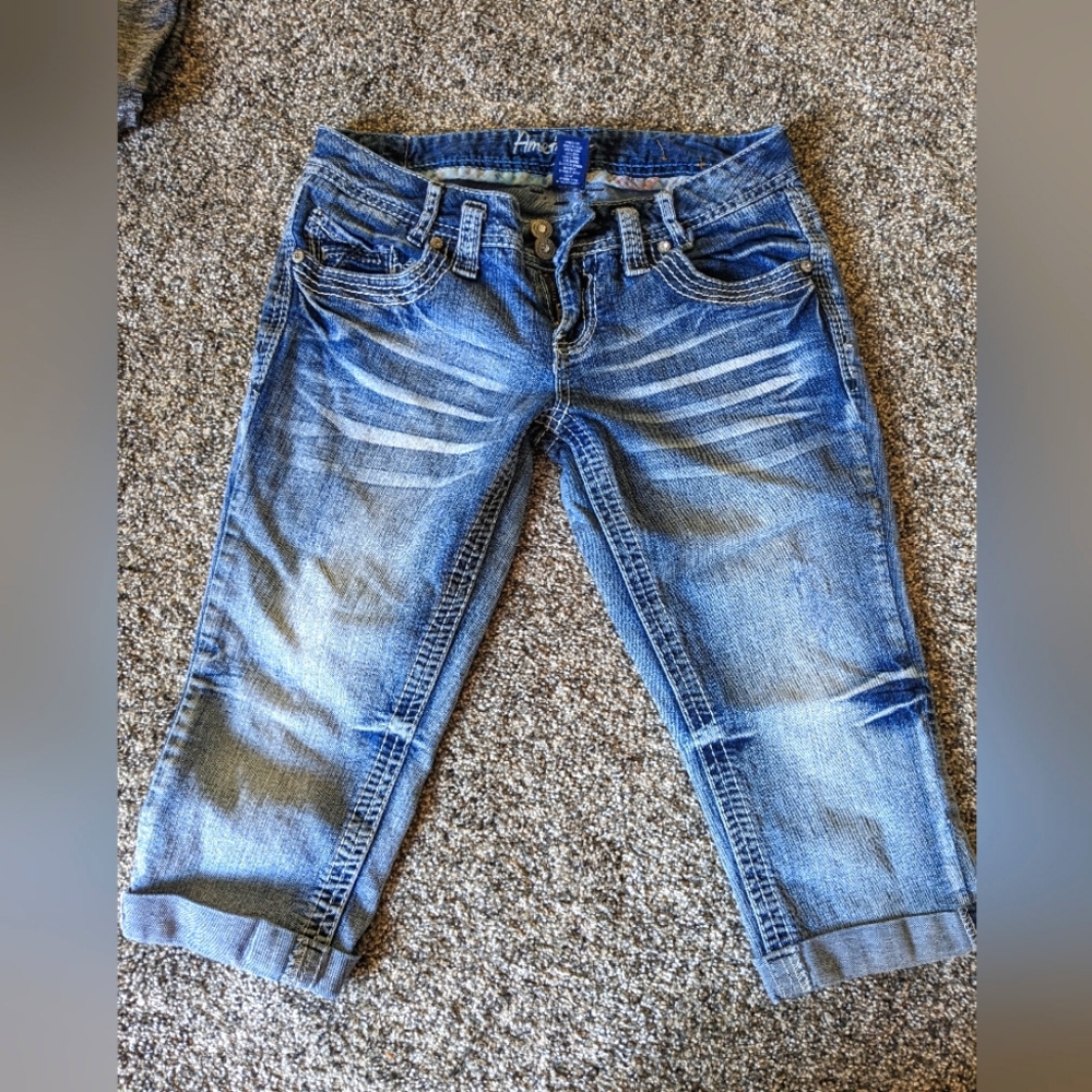 $15 Amethyst Capri's women's small